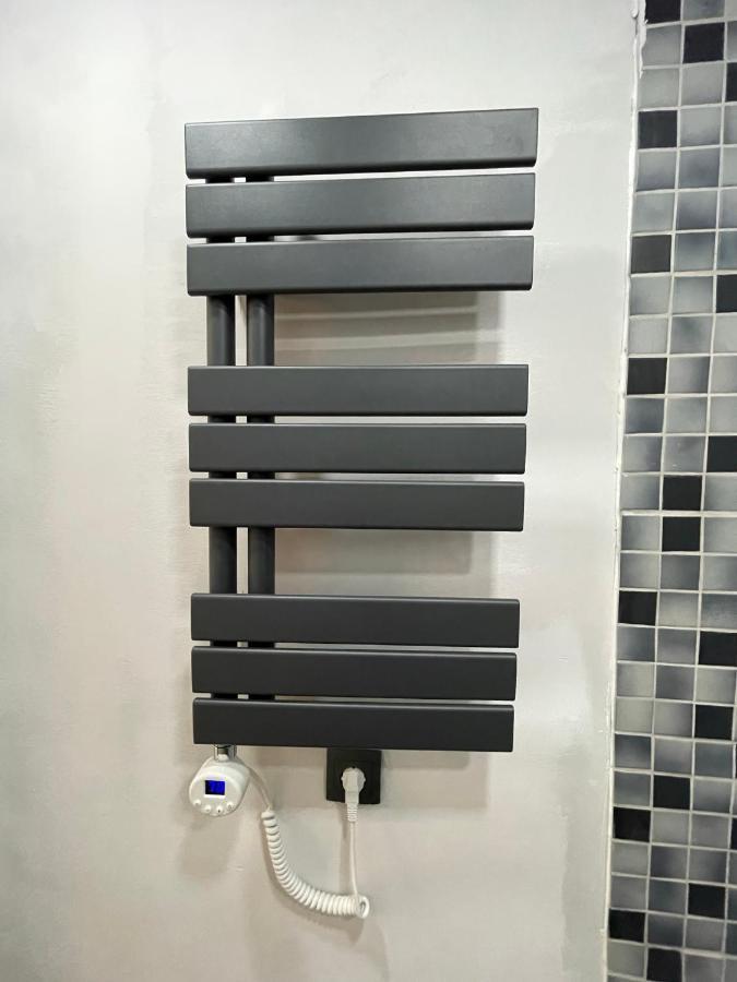 Bright: Flat With Balcony - Kitchen - Free Parking *
